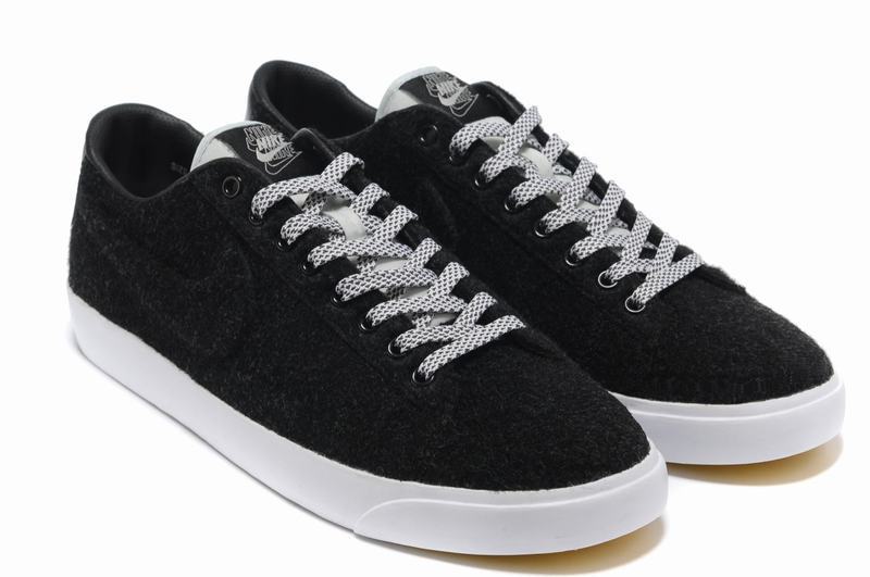 Chaussure Basket Nike Blazer Low Pour Homme en Noir